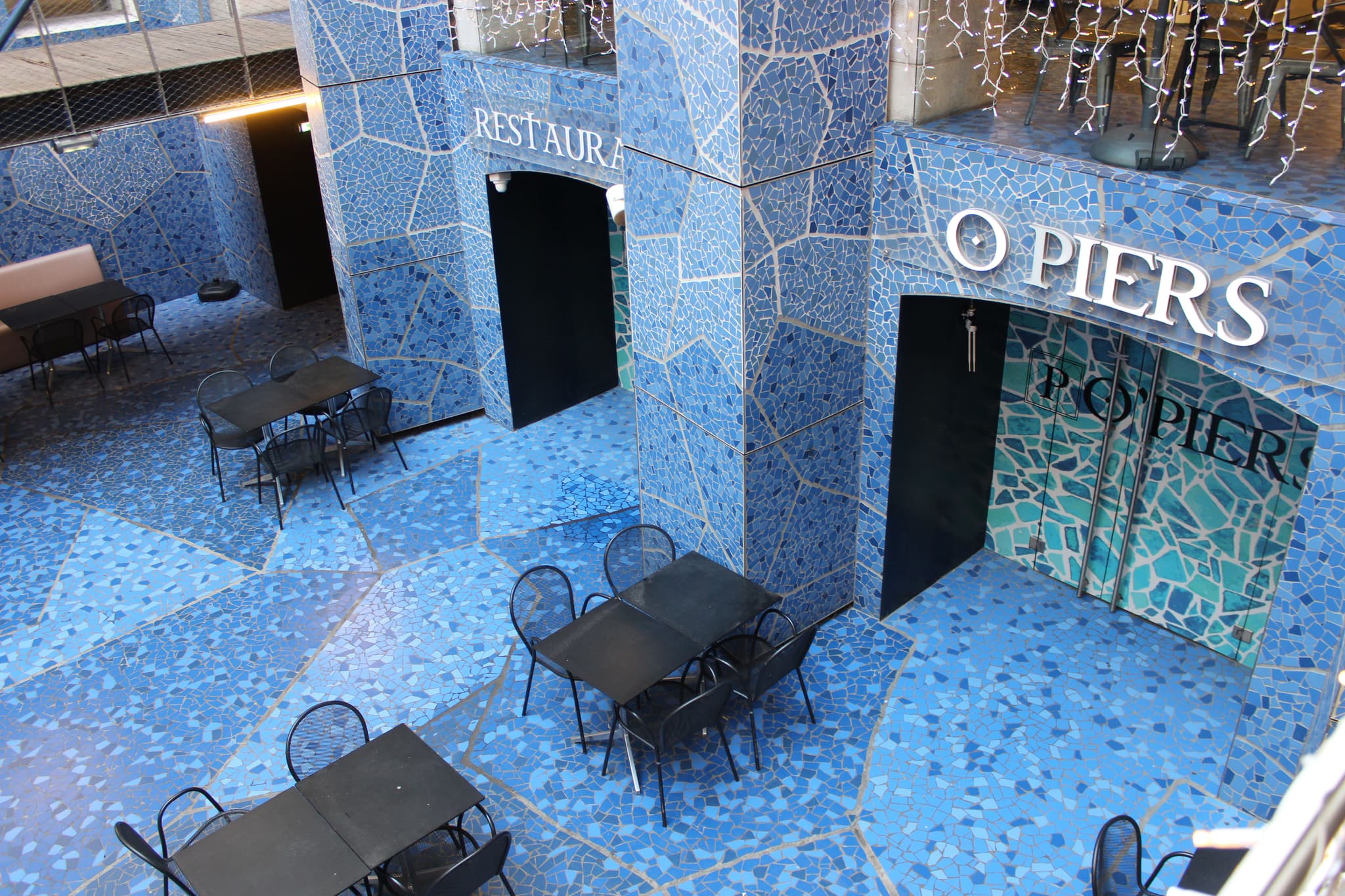 Patio des Docks by O'Piers