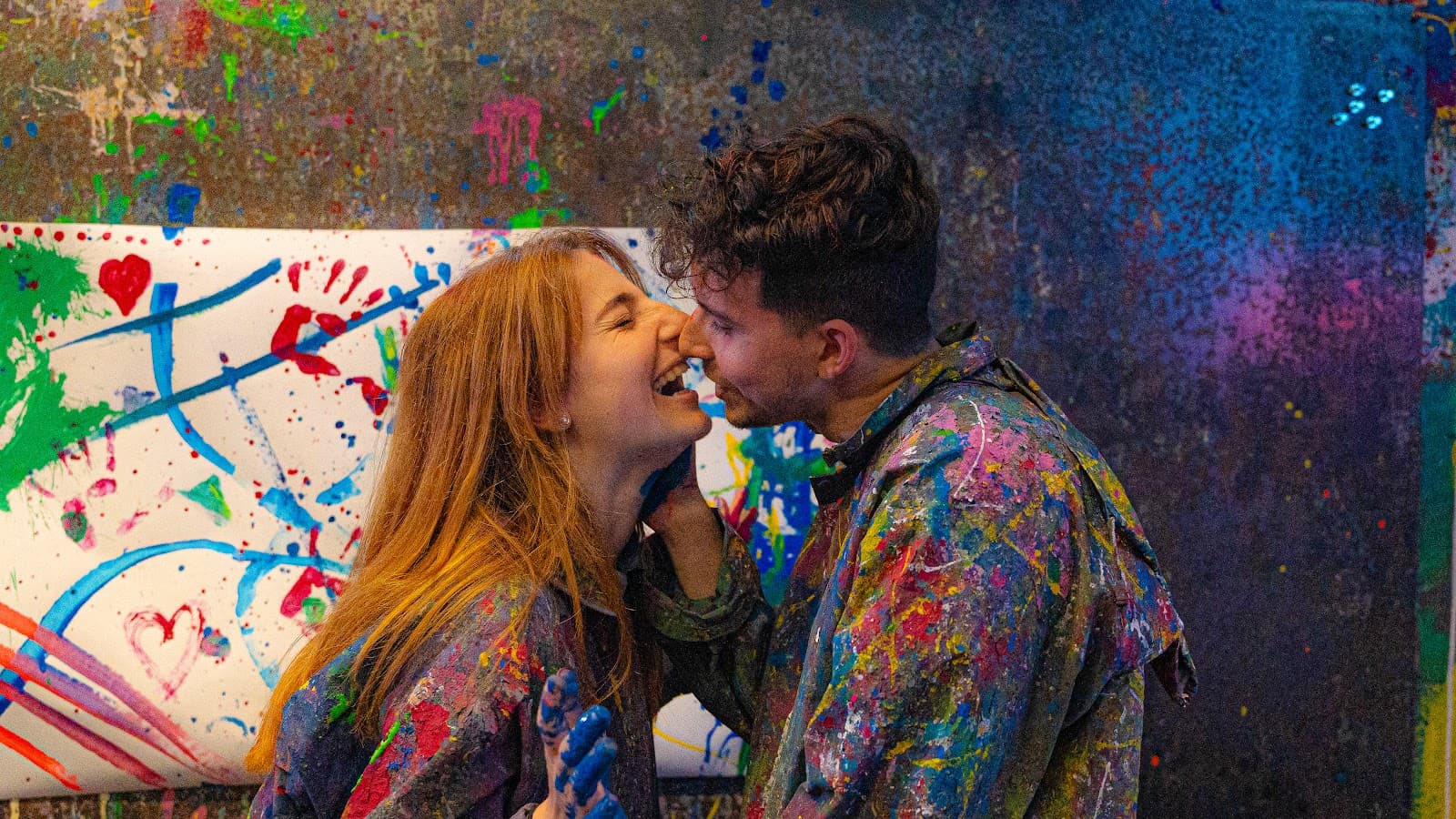 LOVE COLOR ROOM