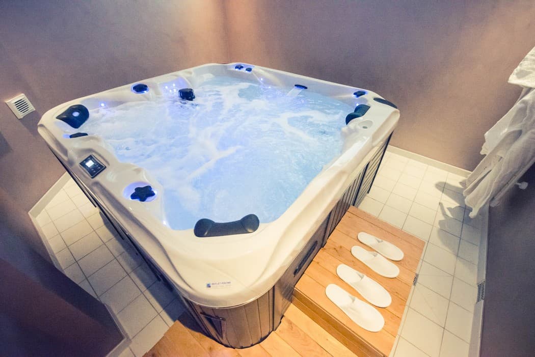 Jaccuzzi.jpg