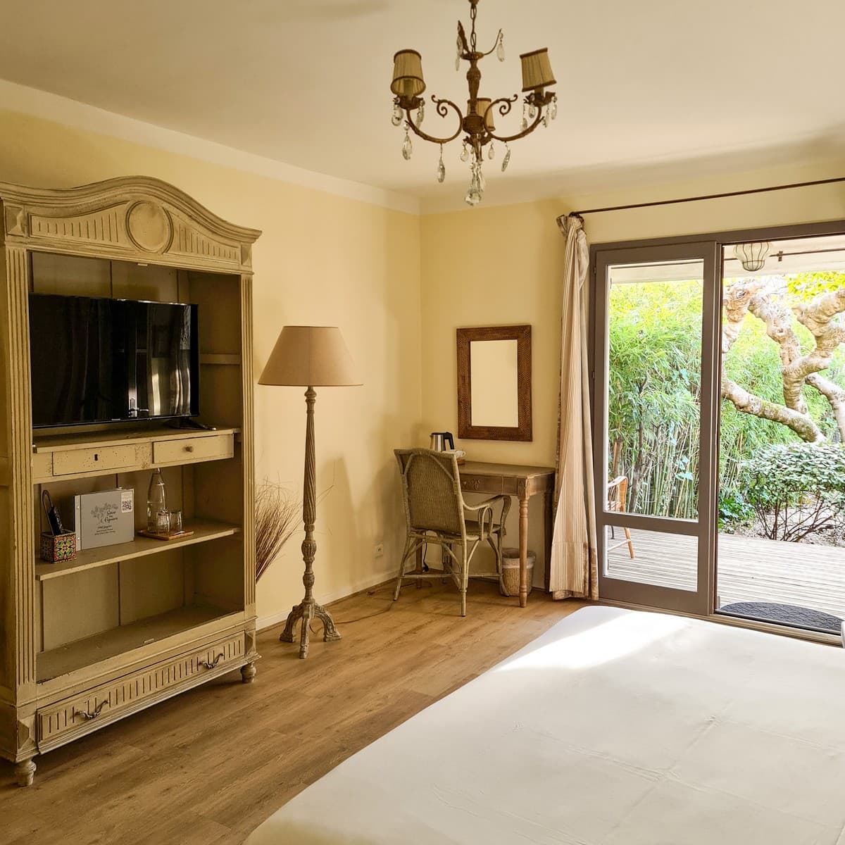 Hôtel Sous les Figuiers chambre