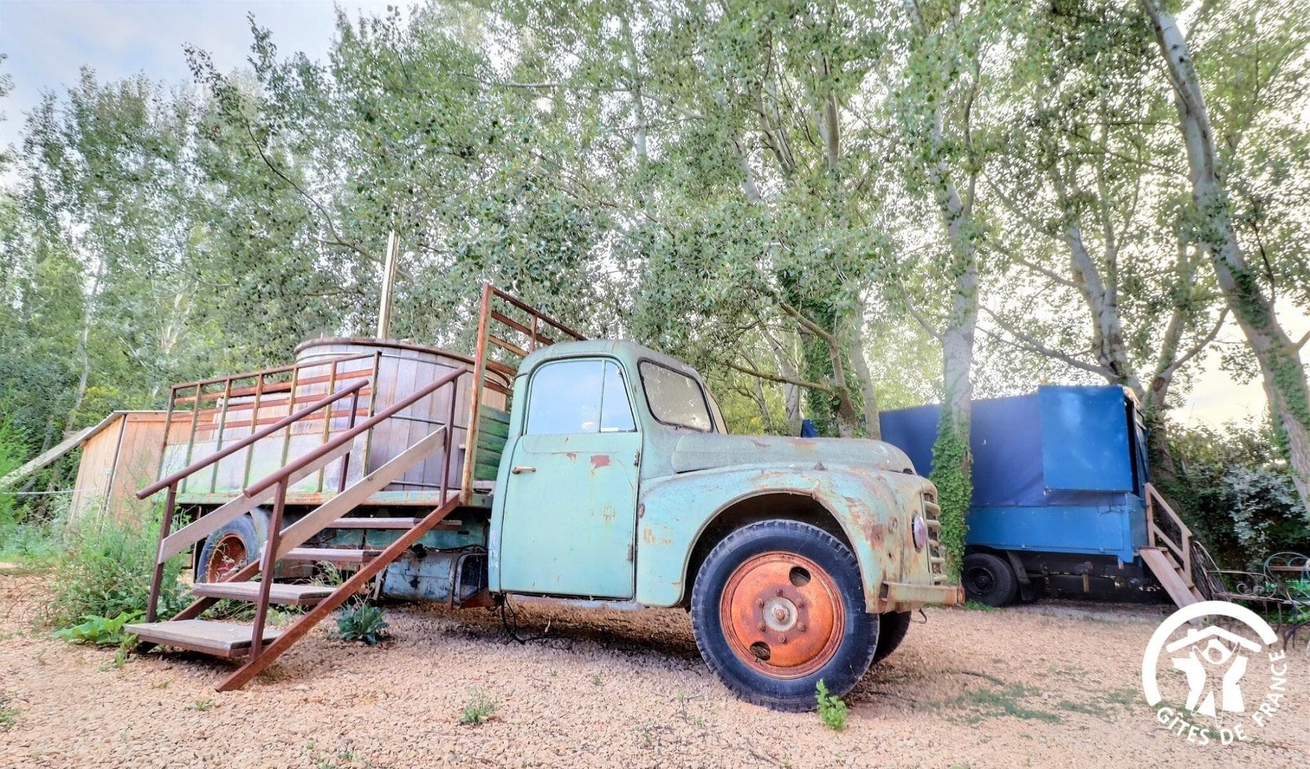 Les Truck Lodges Les Animaux et Marino