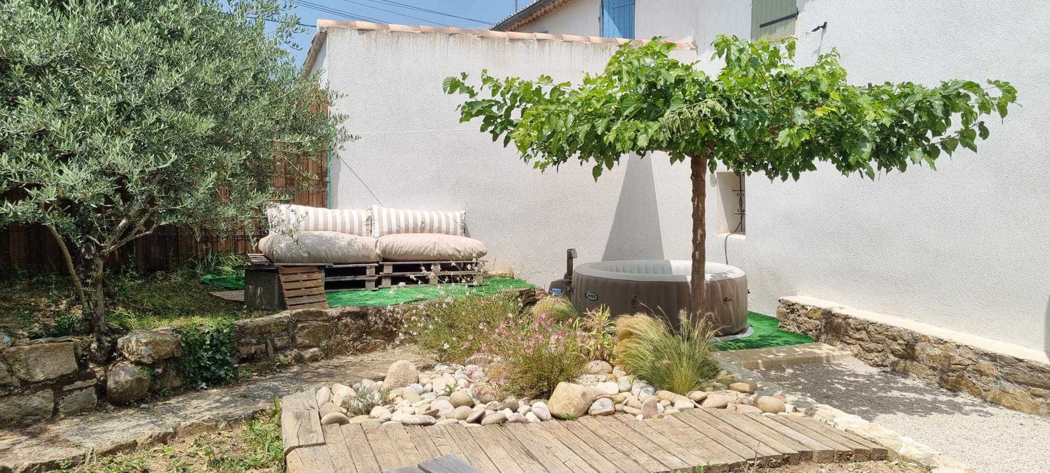Les Vignes