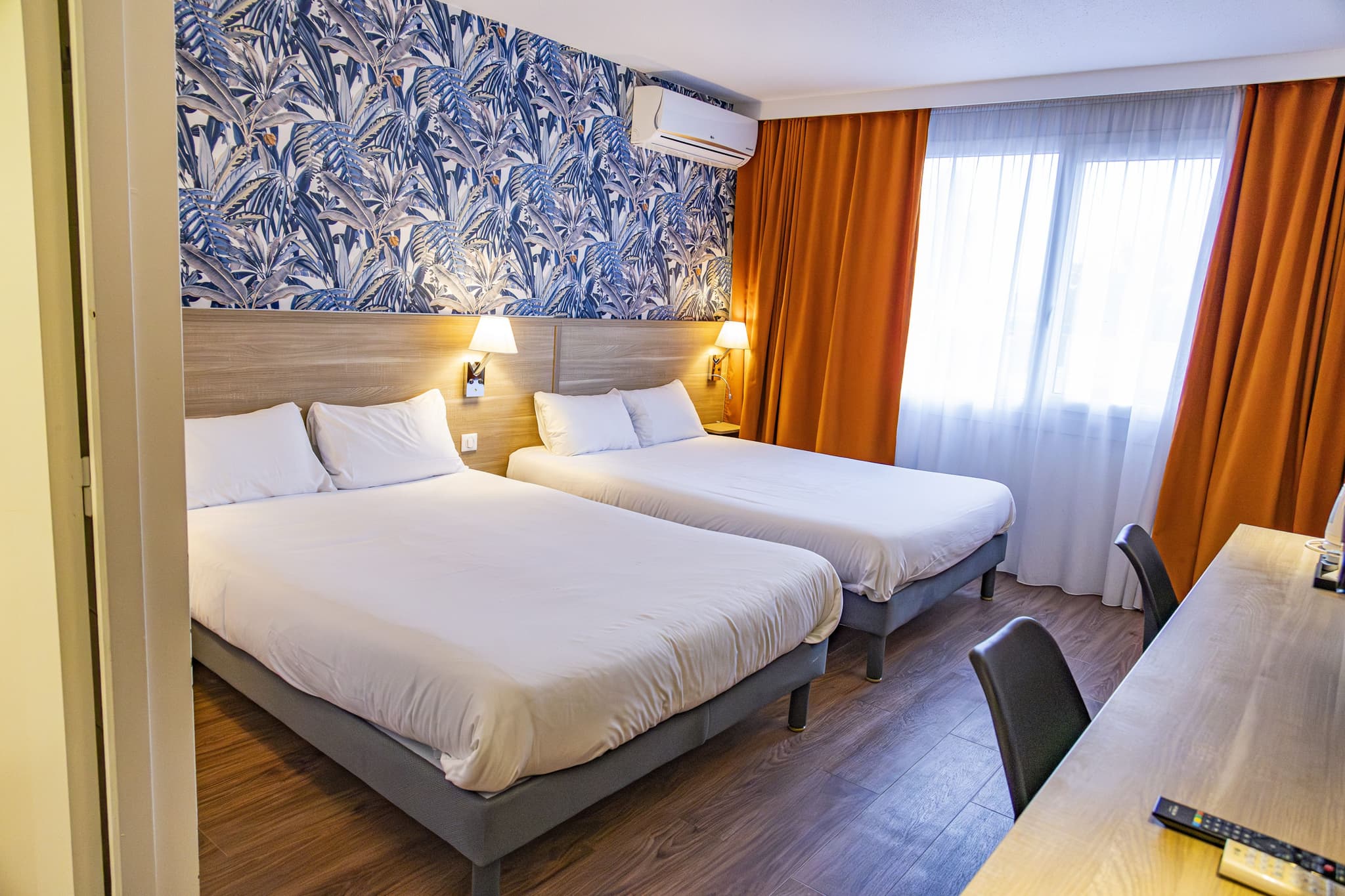 CHAMBRE FAMILLE
