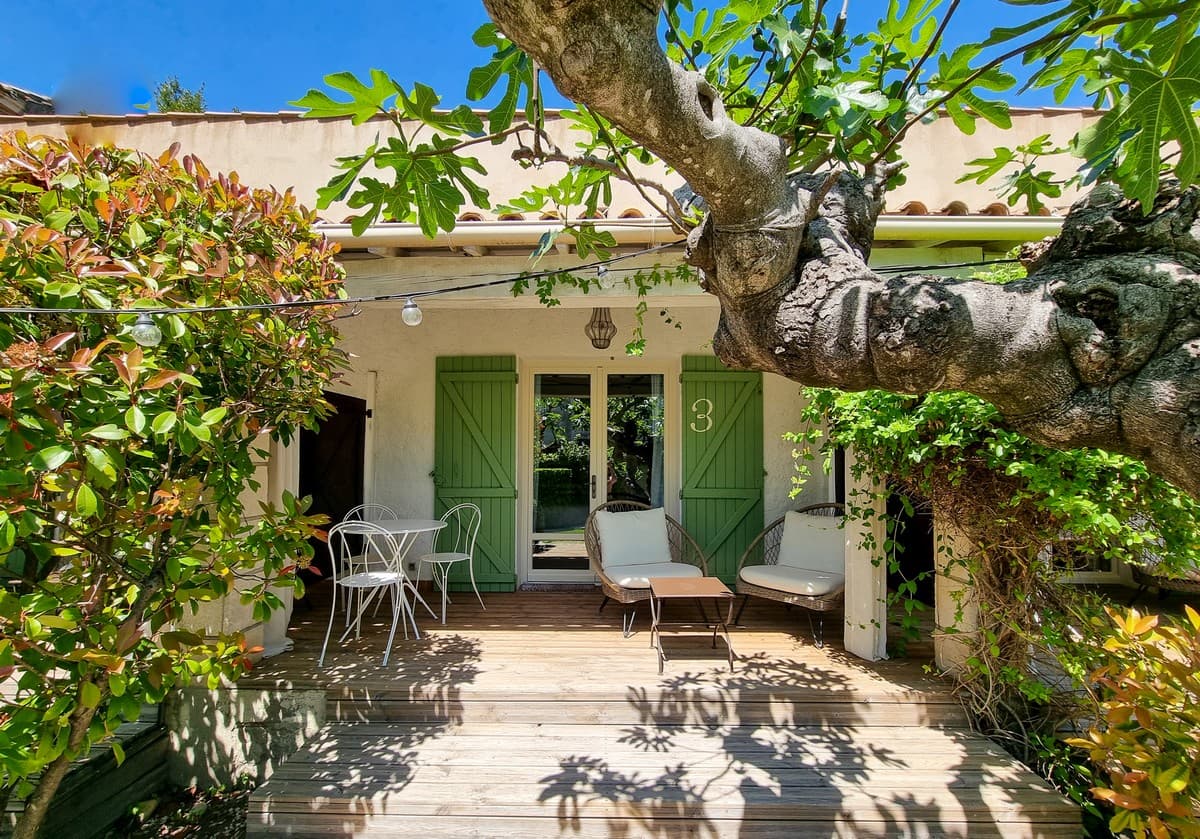 Hôtel Sous les Figuiers terrasse