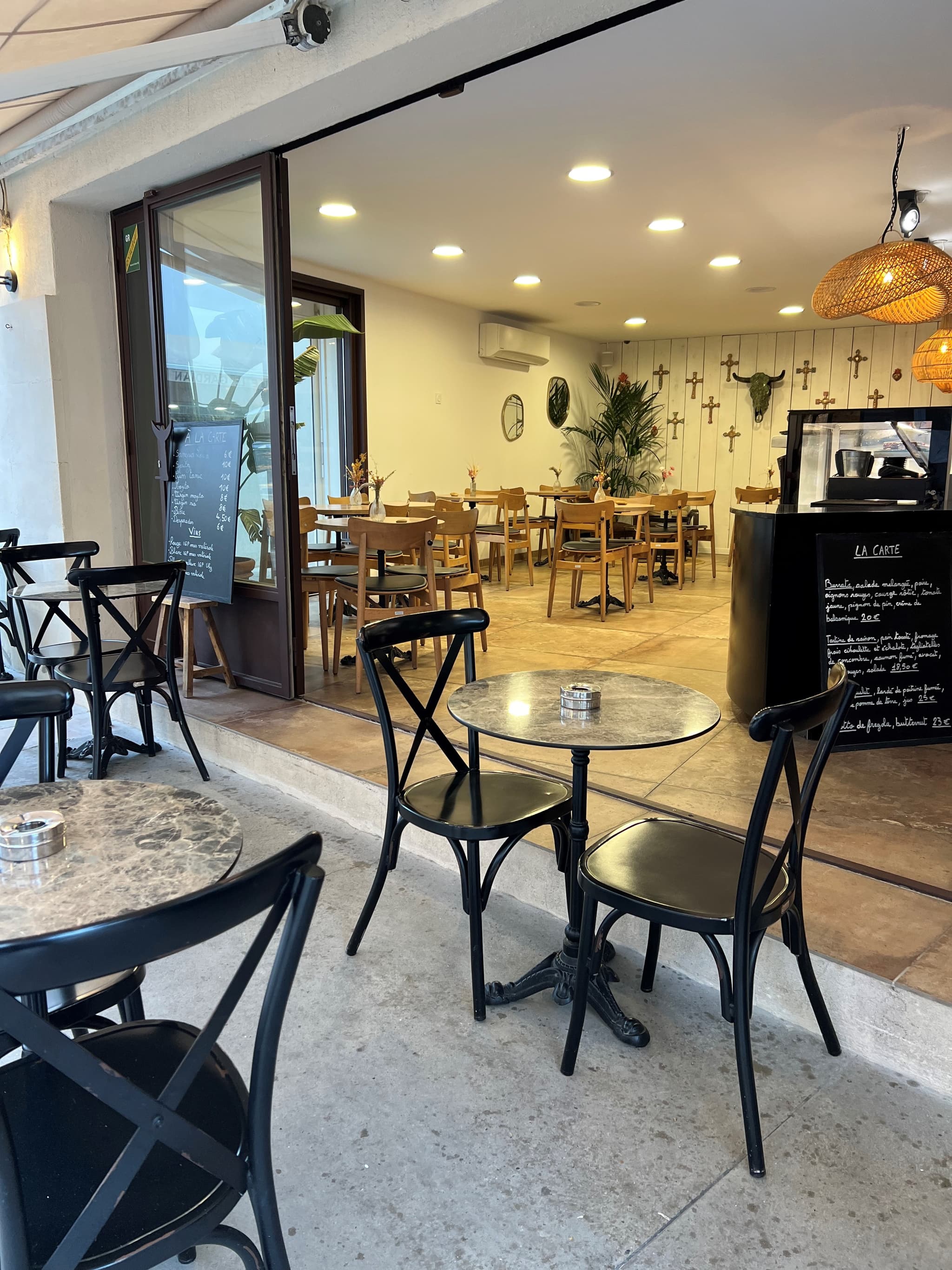 Bistrot Café Noisette_Saintes-Maries-de-la-Mer