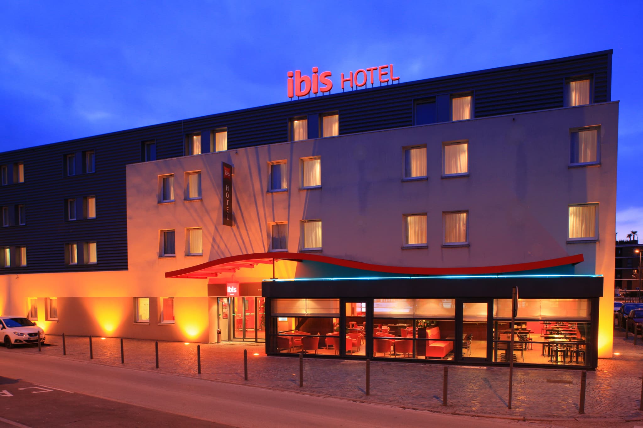Ibis Troyes Centre.jpg