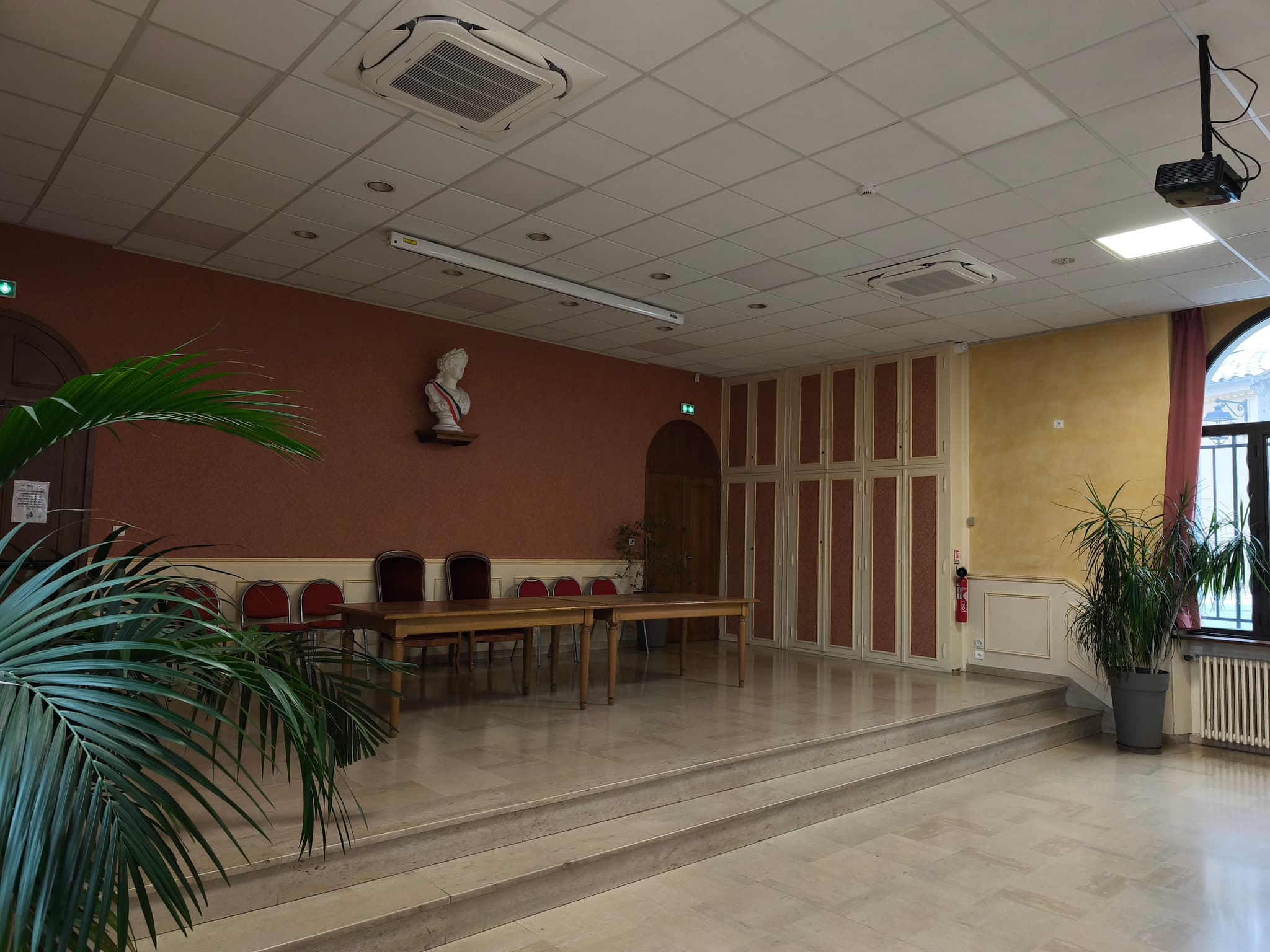 Salle des Expositions_Noves