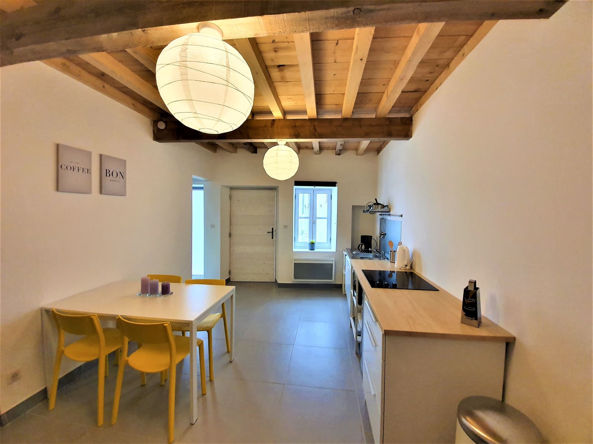 PIECE A VIVRE