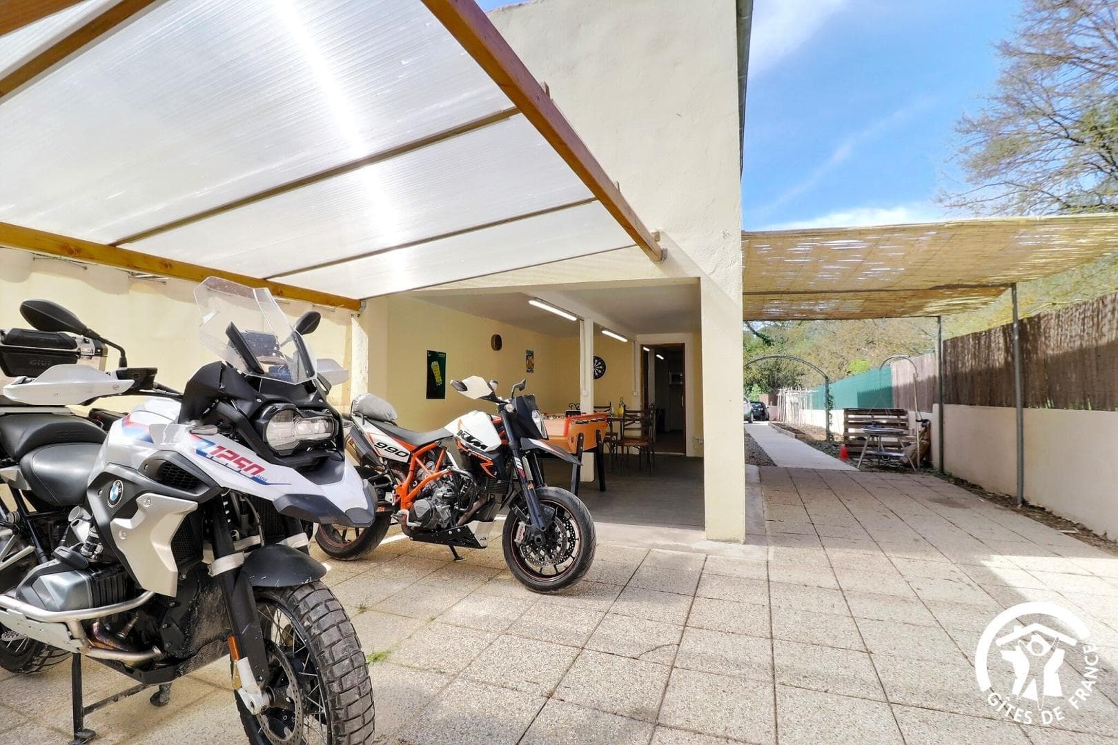 Ami Motard