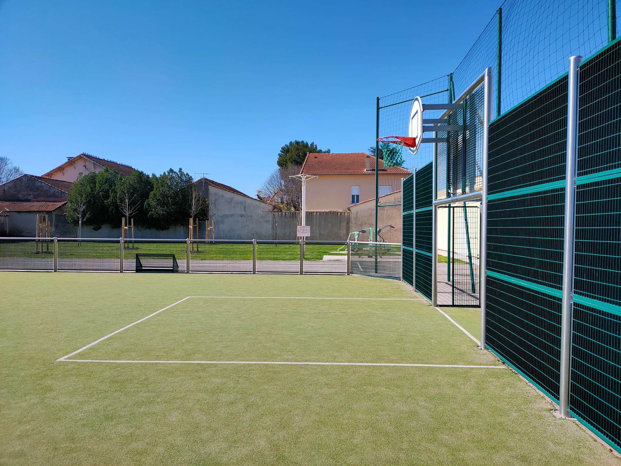 City Stade / Station de Fitness_Noves