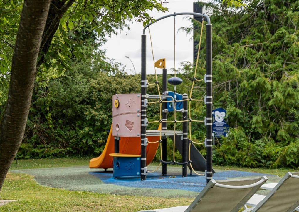 AIRE DE JEUX