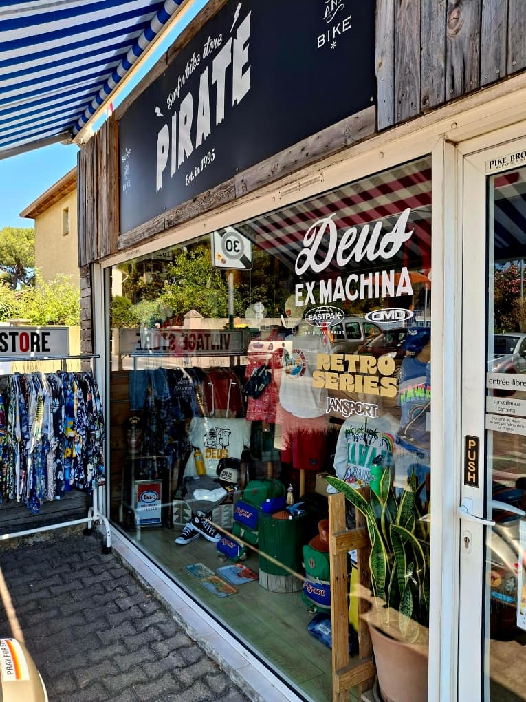 Pirate Surf & Bike Store_Sausset-les-Pins