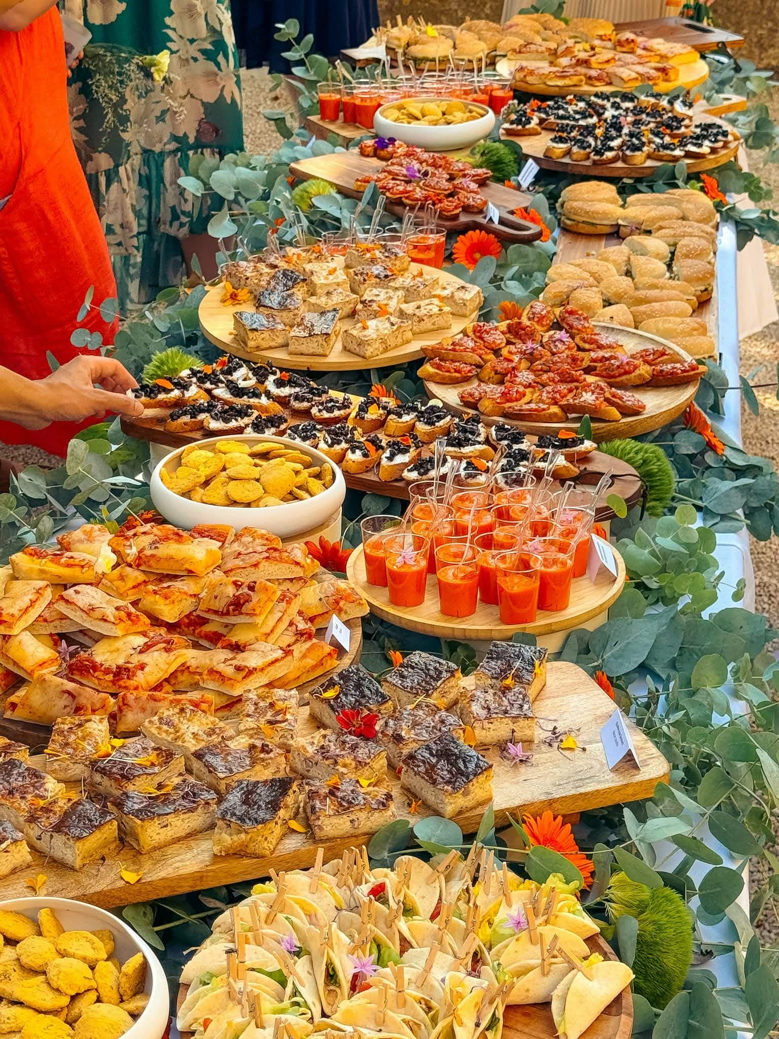 Buffet fleuri