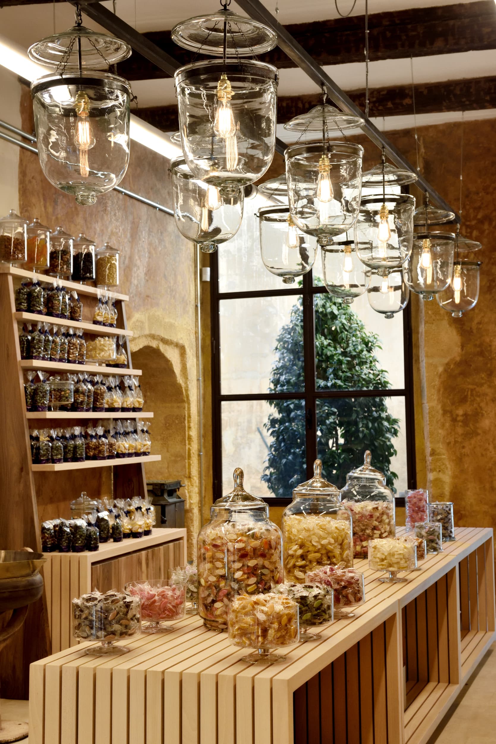 La boutique d'Aix-en-Provence - Confiserie du Roy René