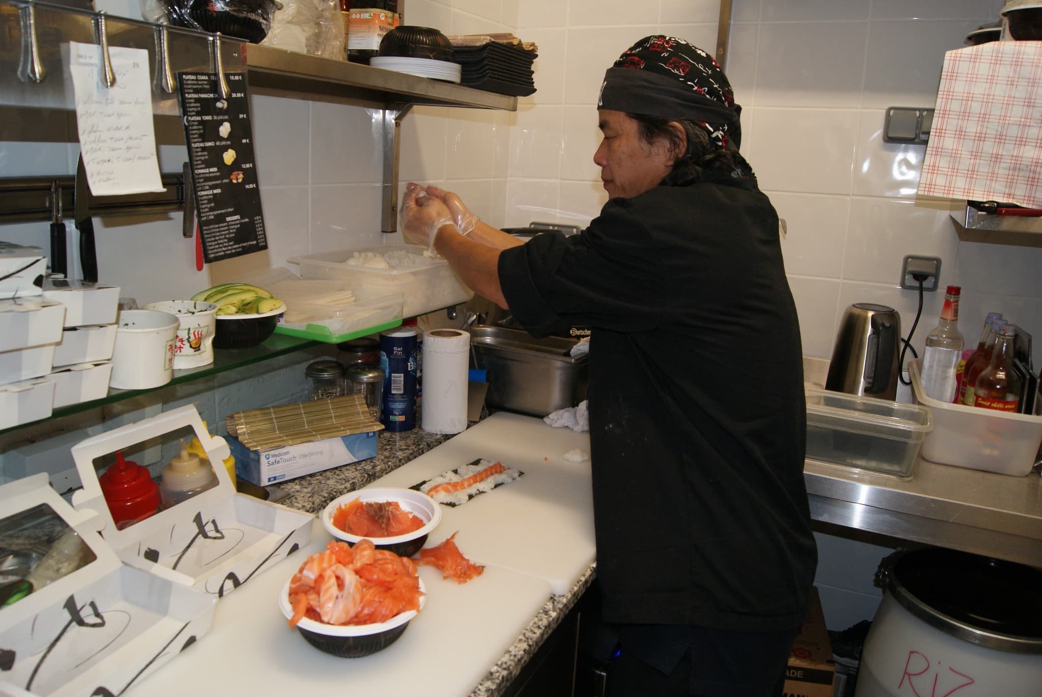 O_sushi_bar_fabrication
