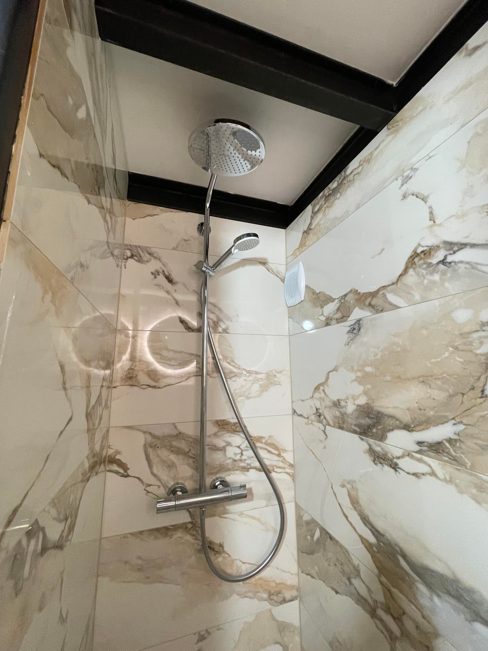 Studio 26 Appart/Galerie/Commerce Centre d'Arles_Arles