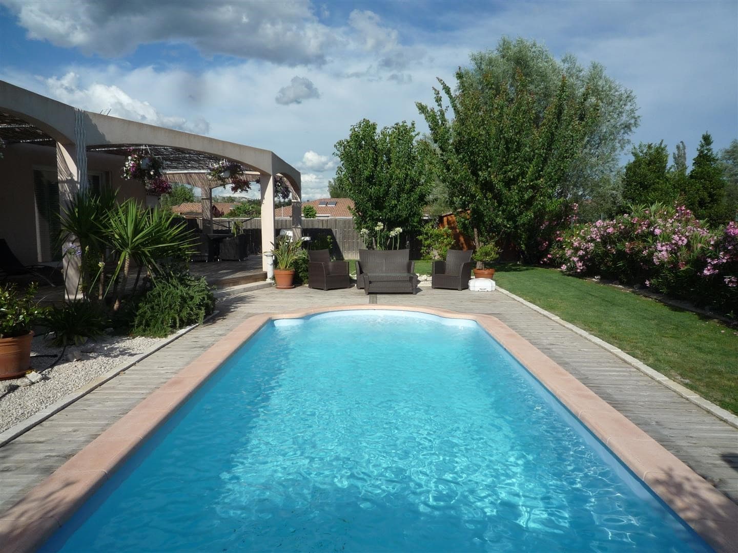 10.Ambren-location-maison-avec-piscine-6-personnes-alpilles-paradou-provence