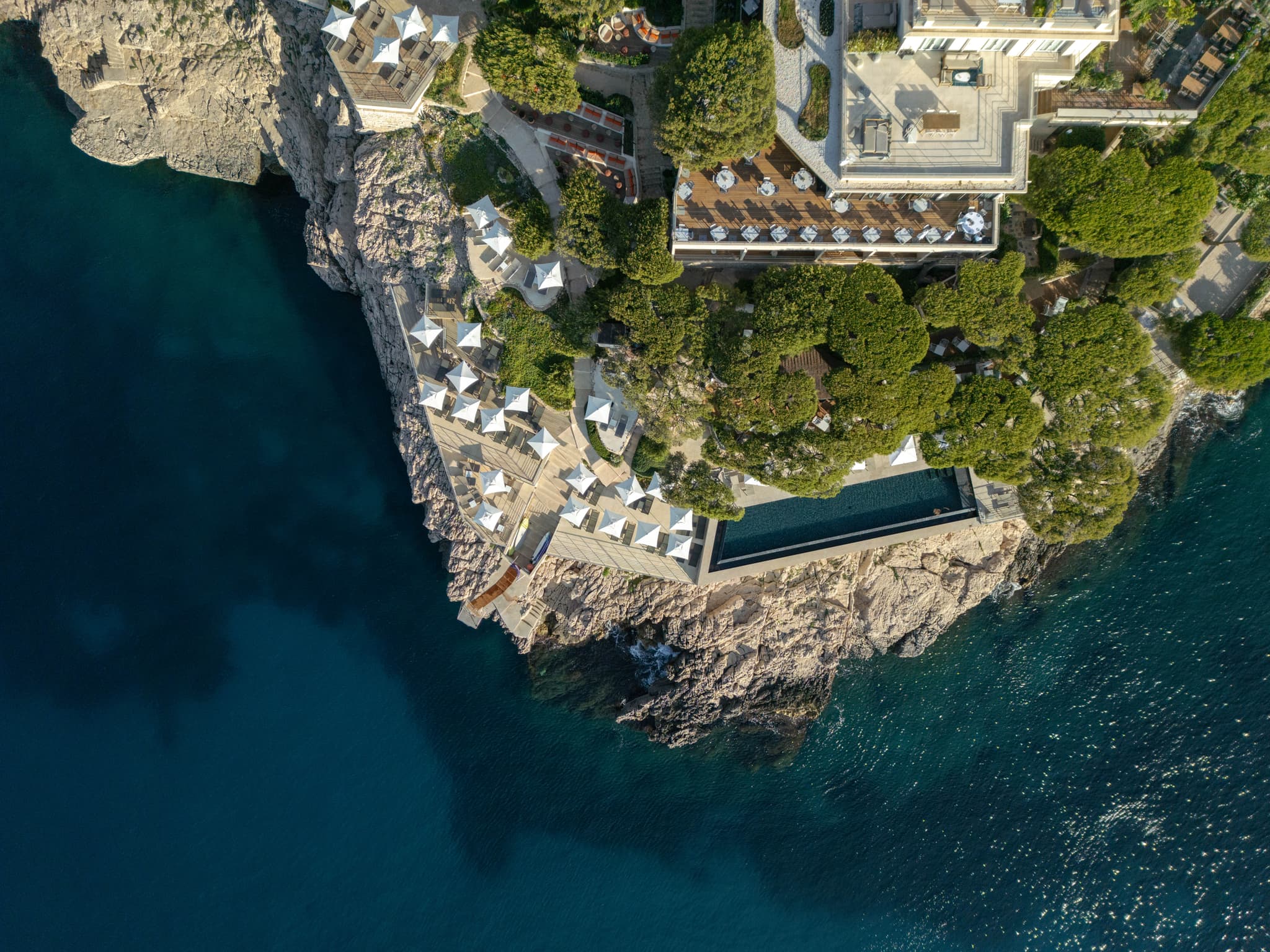 Hôtel Restaurant Les Roches Blanches