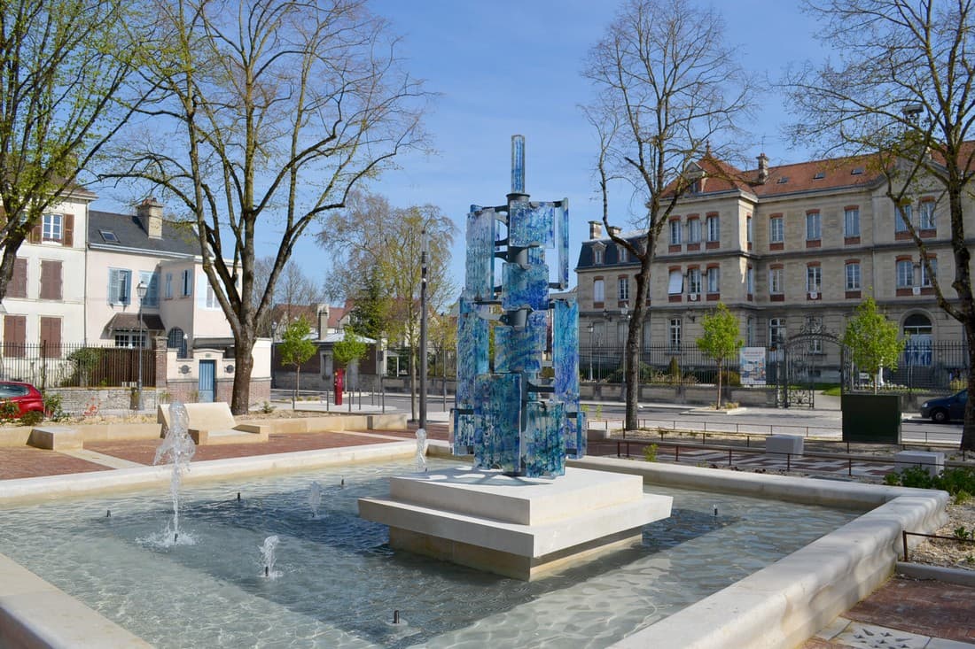 JFL place de la Tour (32).JPG