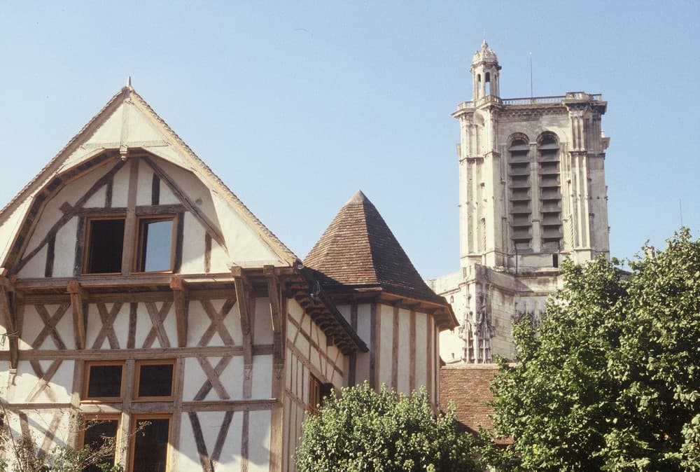 Vue Tour Cathédrale.JPG