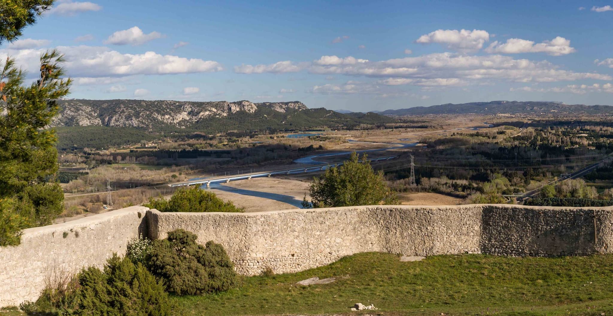 ORGON - Le sentier de la Pierre