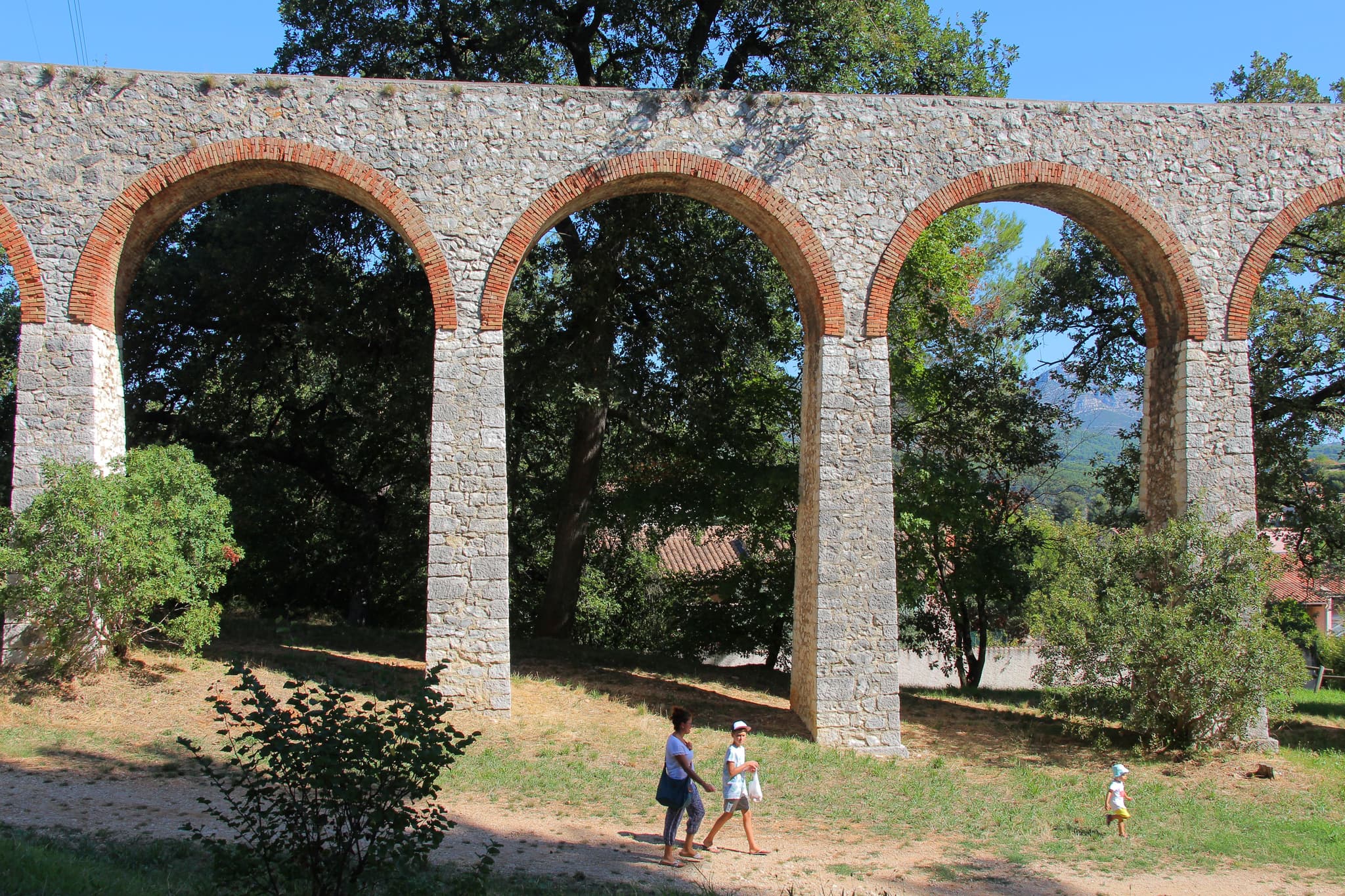 Aqueduc de la Penne sur Huveaune_La Penne-sur-Huveaune