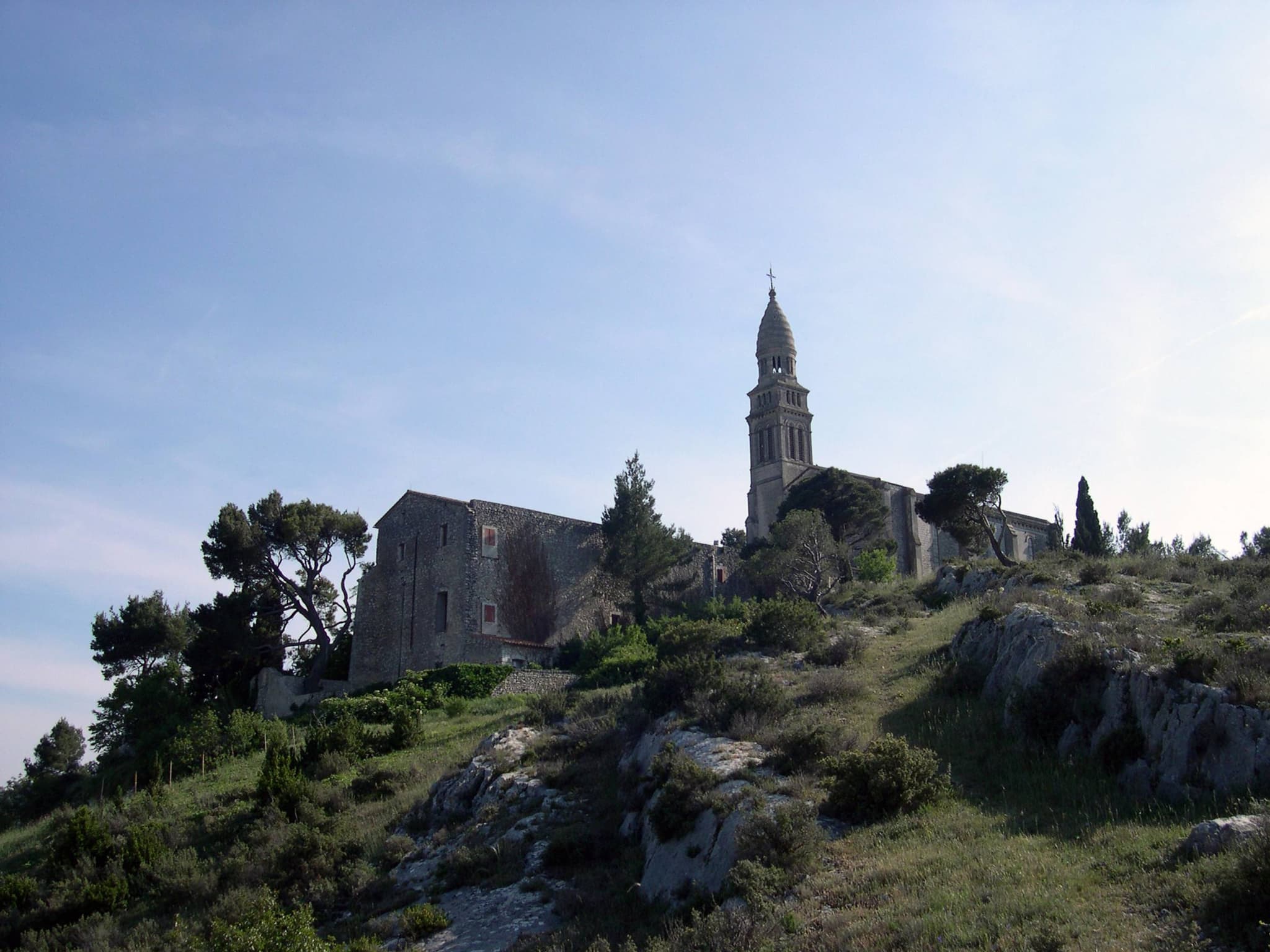 ORGON - Le sentier de la Pierre