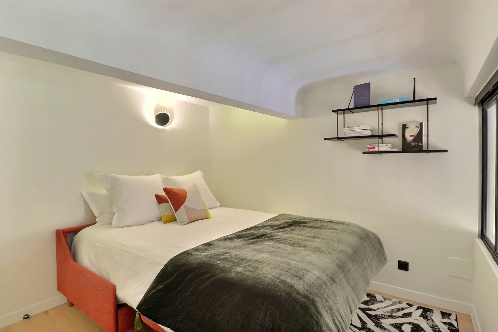 Suite 26