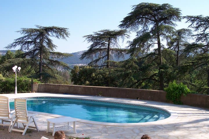 bastide piscine 1.jpg