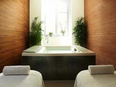 Spa by Clarins Marseille.jpg
