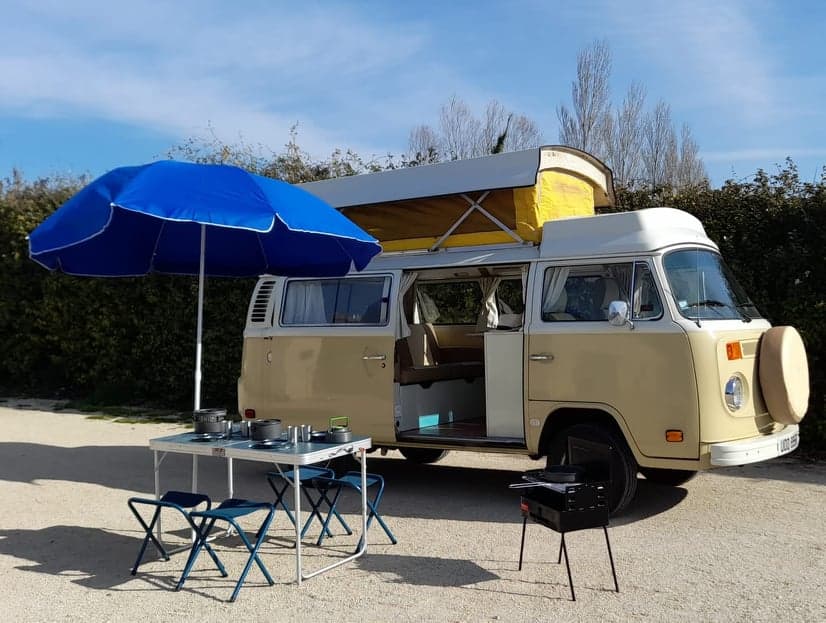 Vintage Camper Camargue