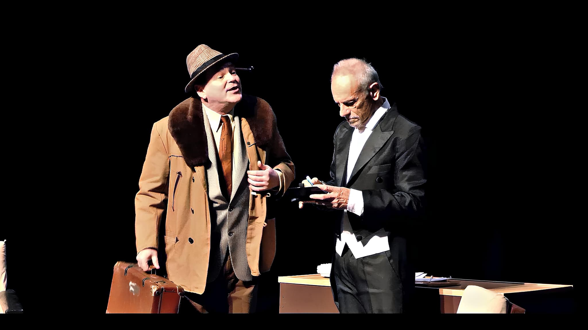 Théâtre en plein air : spectacle "Fausse Note"_Istres