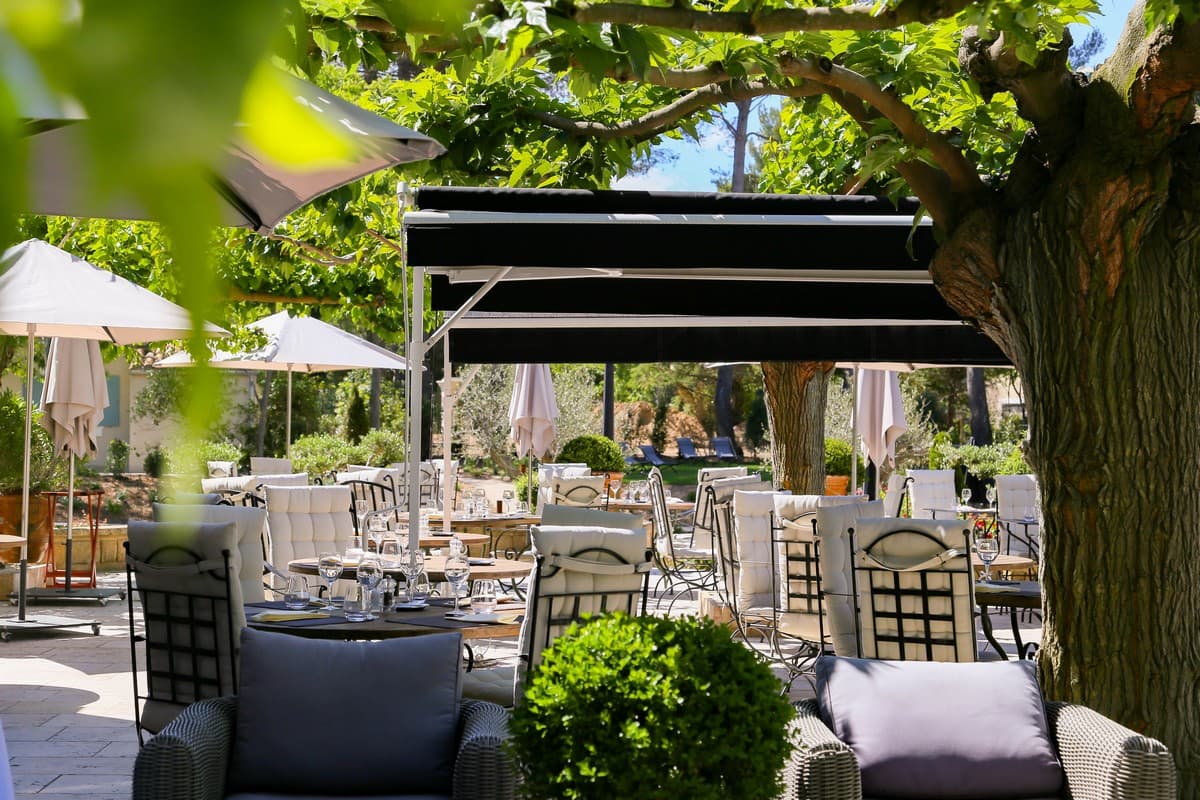 Restaurant de Valrugues terrasse 2