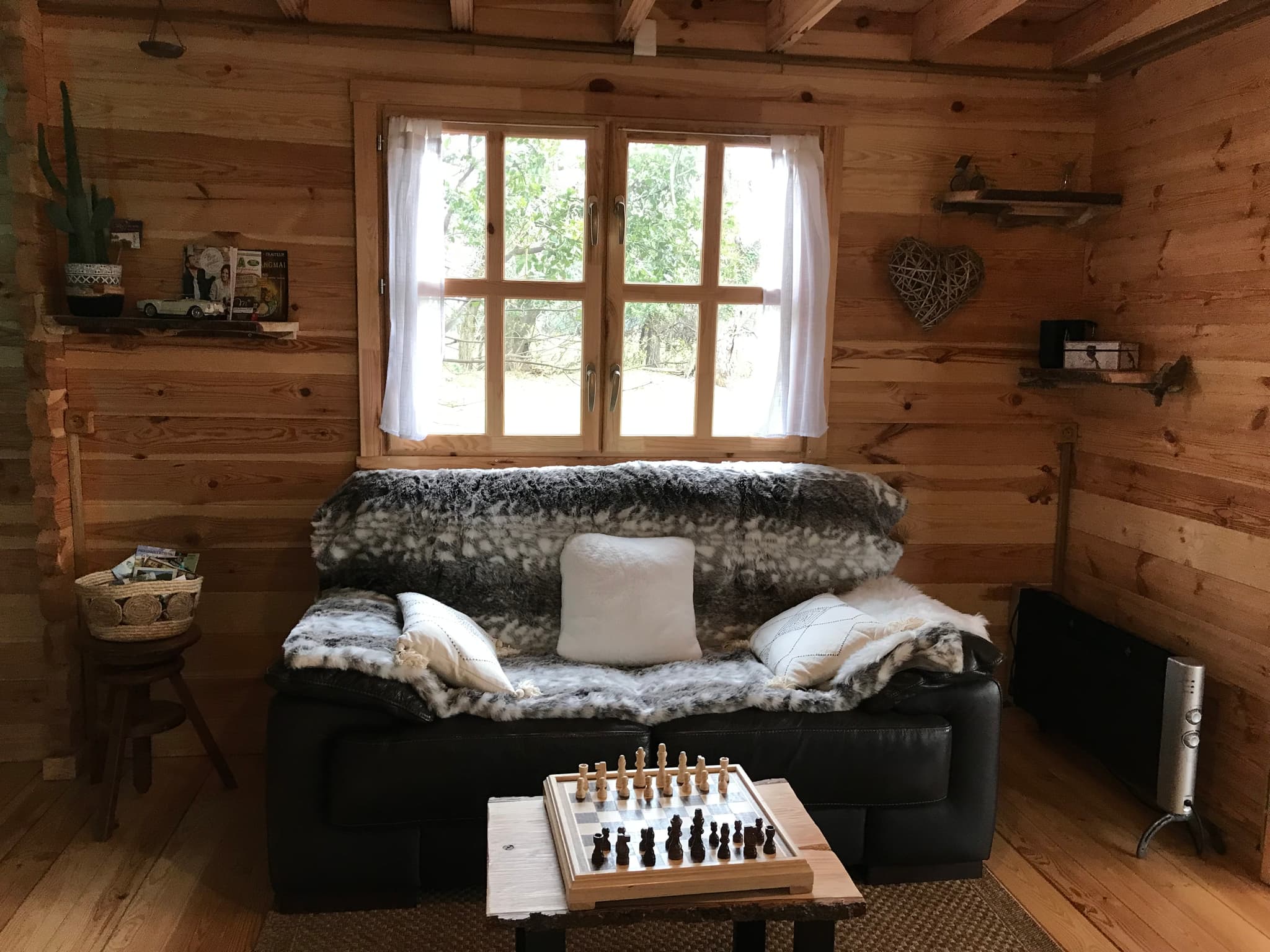 la cabane sous les arbres