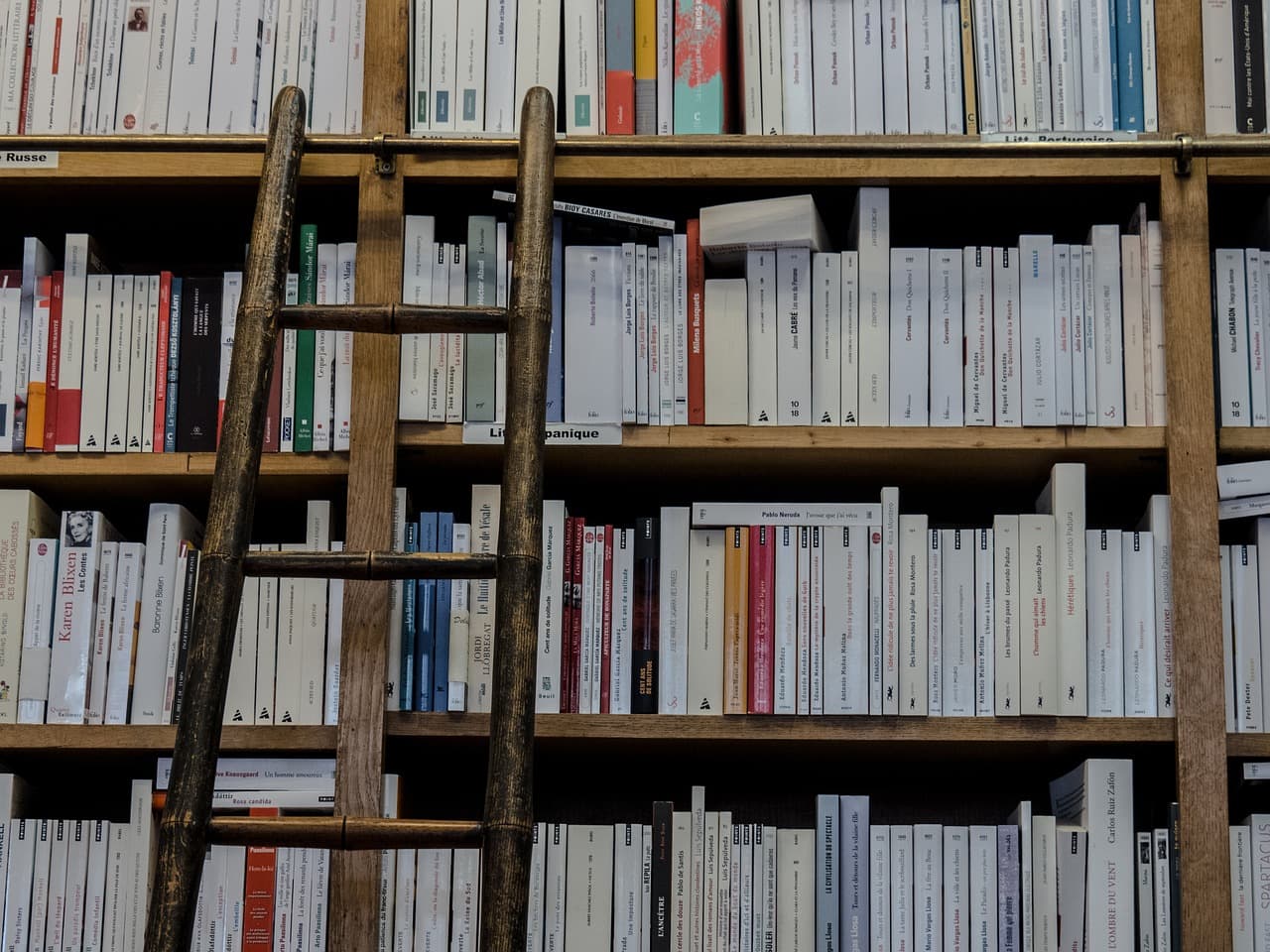 Bibliothèque de Vernègues_Vernègues
