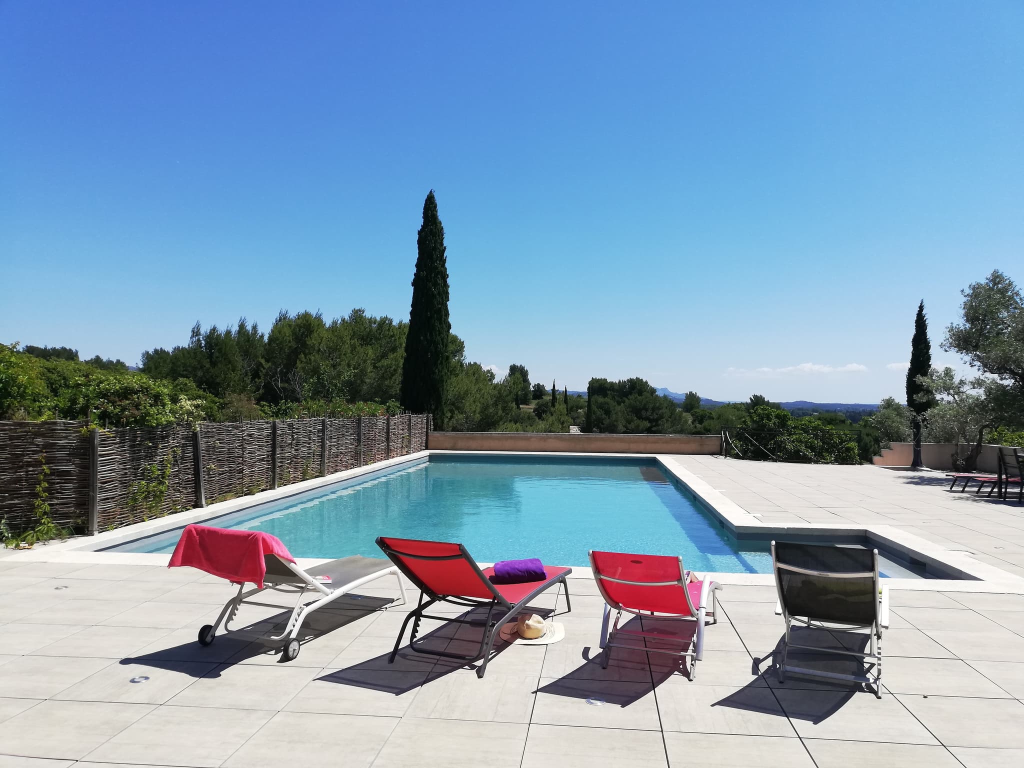 Garrigues Vallée des Baux Paradou