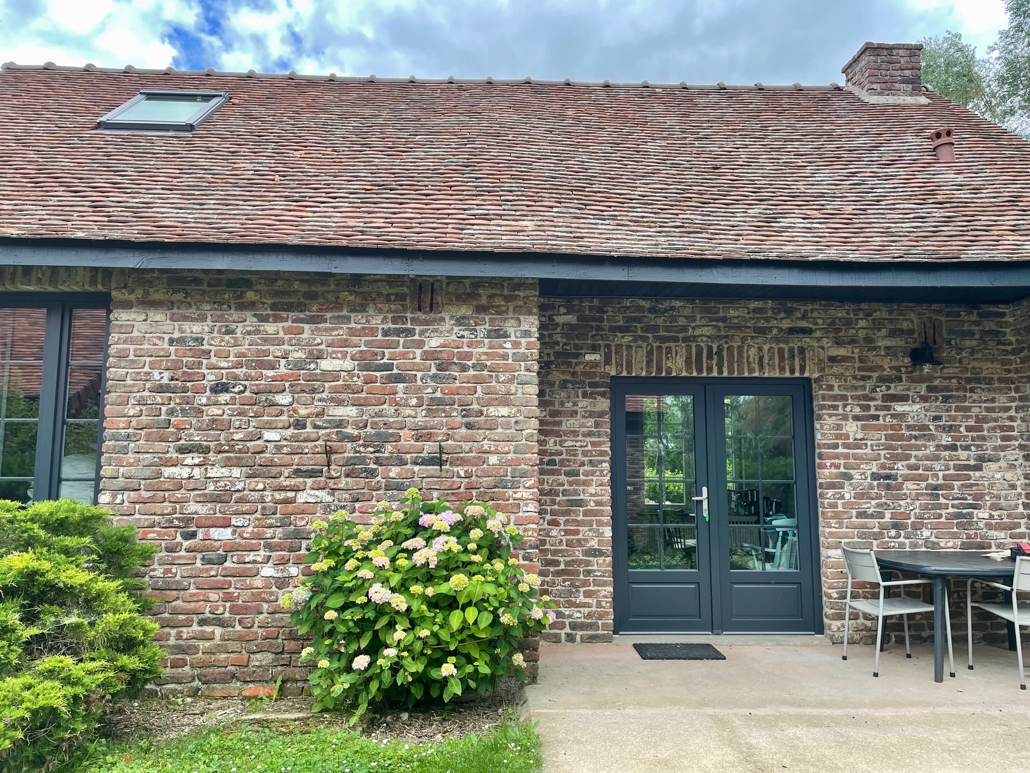cottage.JPG