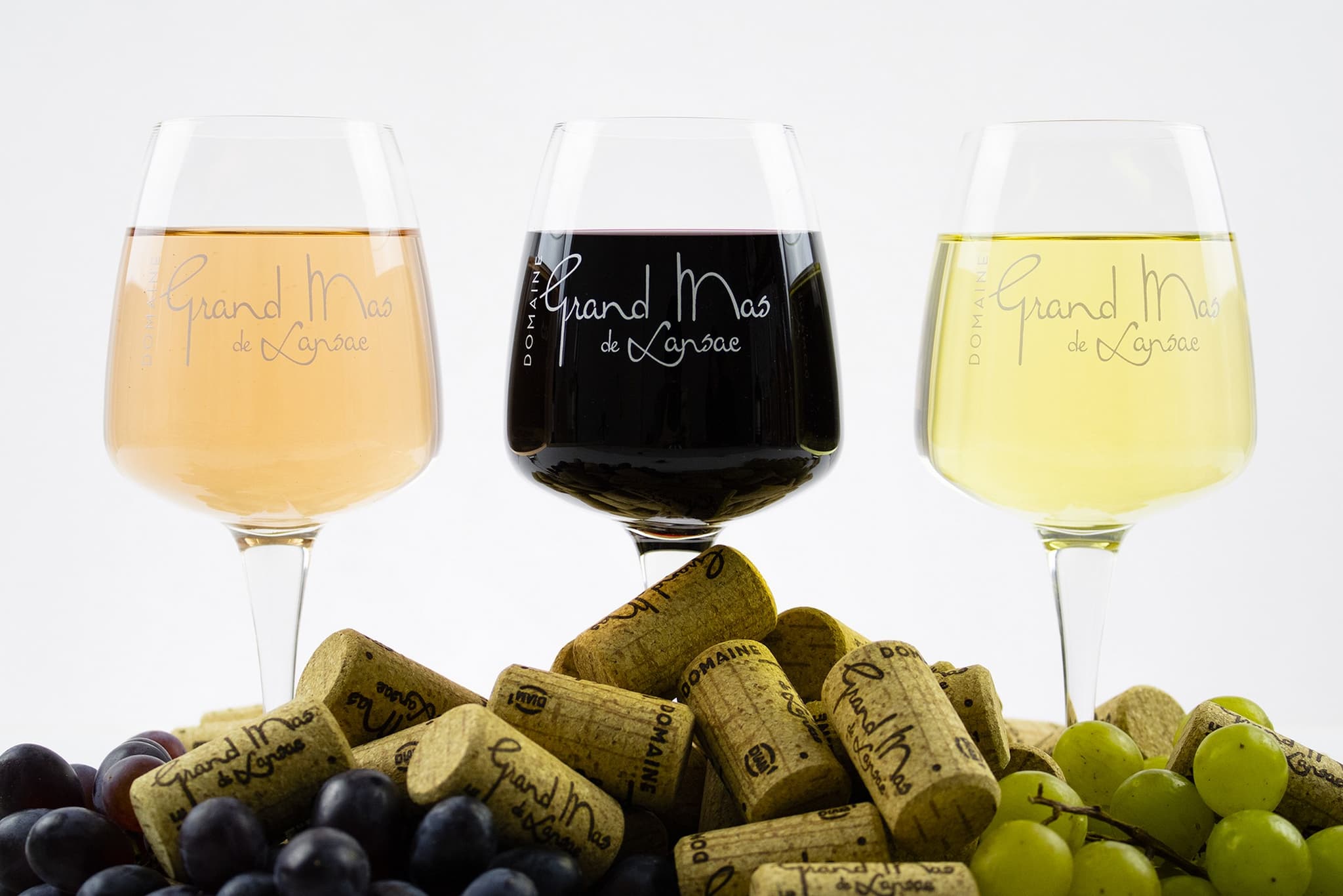 Domaine_du_grand_mas_de_lansac_bouchons_raisins_verres