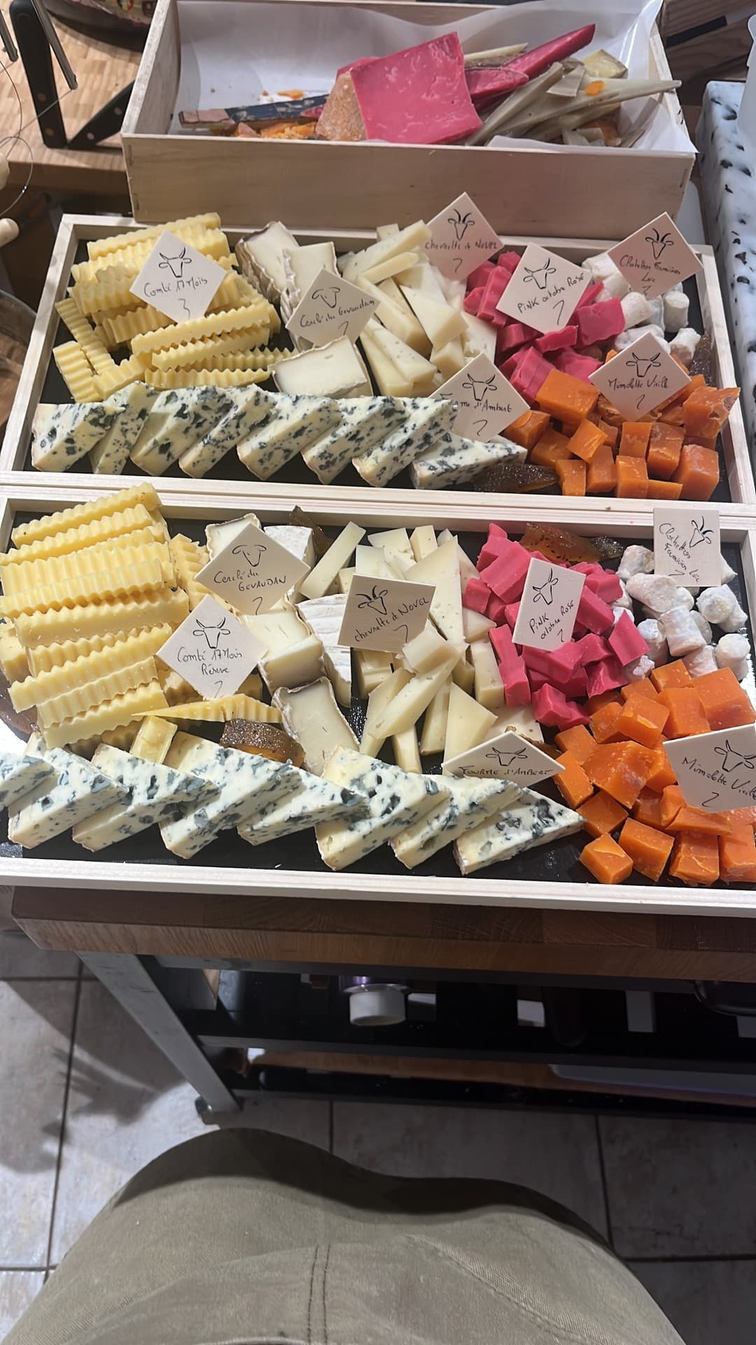 Fromager crémier Chez Loïc Fromagerie à Mouriès Fromages