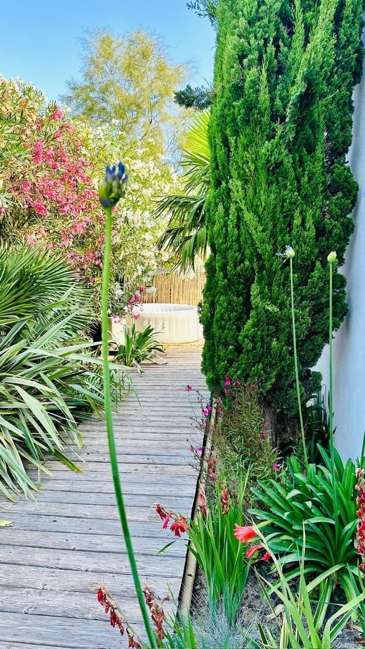 La Villa Vaihéré en Camargue - L'Hibiscus_Saintes-Maries-de-la-Mer