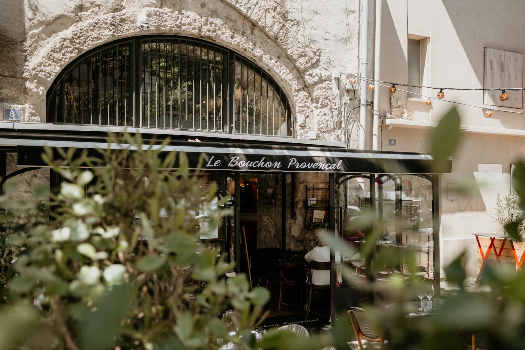 Facade restaurant