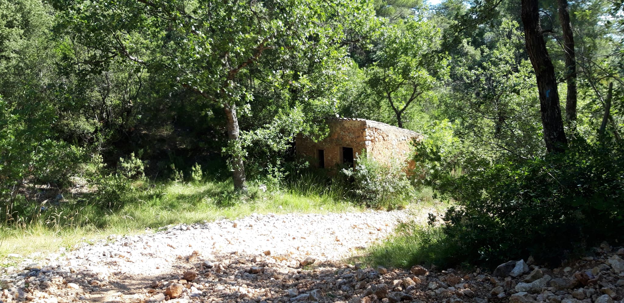 La bergerie de Peyruis par le Défens