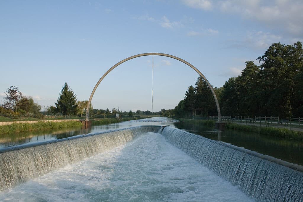 1024px-Lusigny-sur-Barse_Sculpture_Rinke © Mairie de Lusigny sur Barse.jpg