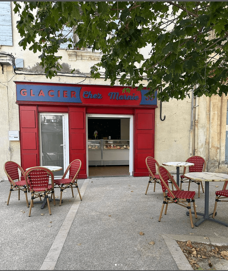 Chez Marnie