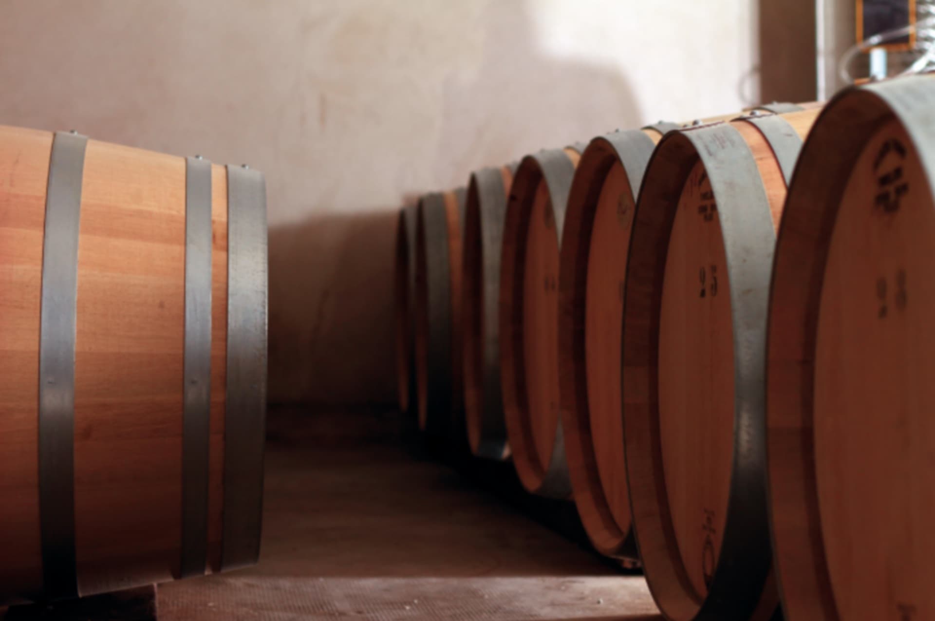 Domaine de la Vallongue Eygalières tonneau de vin