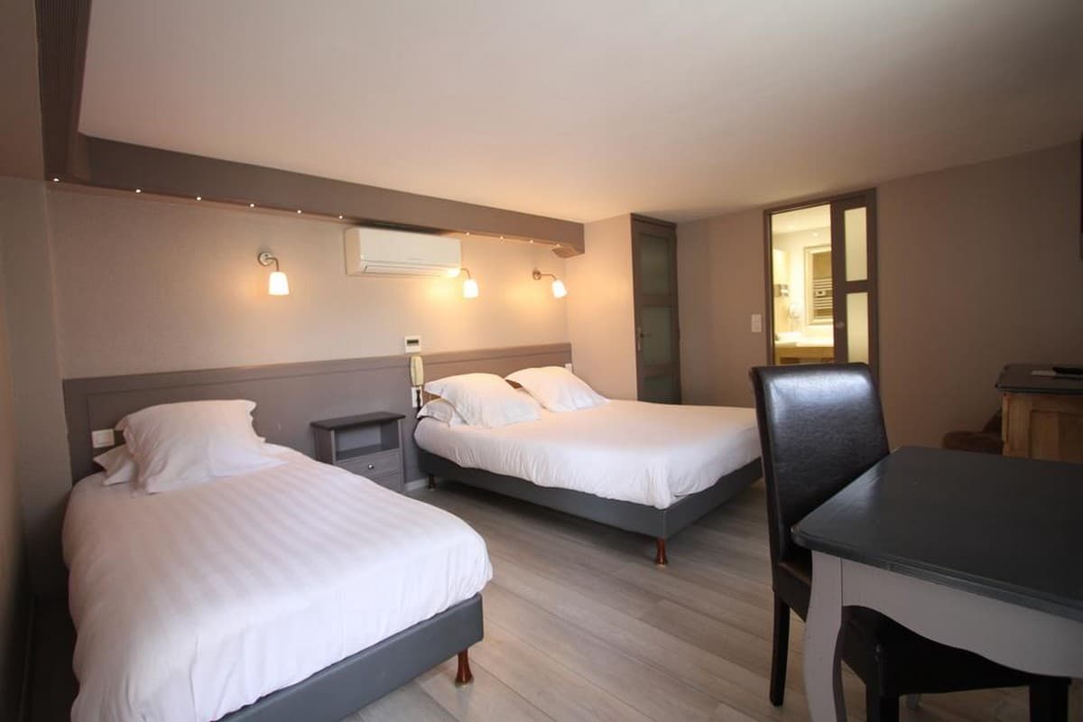 Hotel_Van_Gogh_chambre_triple