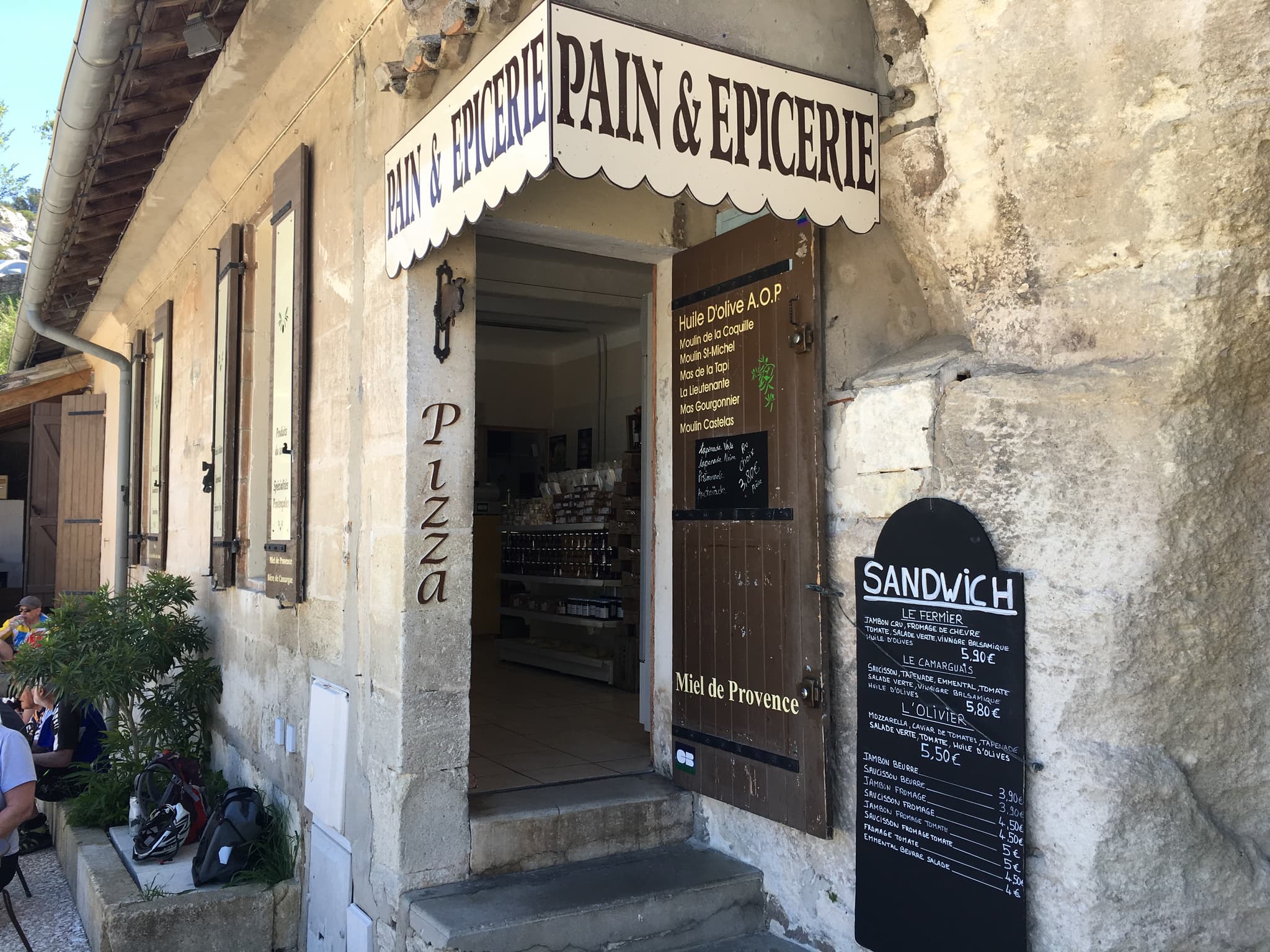 L'épicerie des Baux_Les Baux-de-Provence