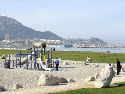 Plage Prado Nord Marseille.jpg
