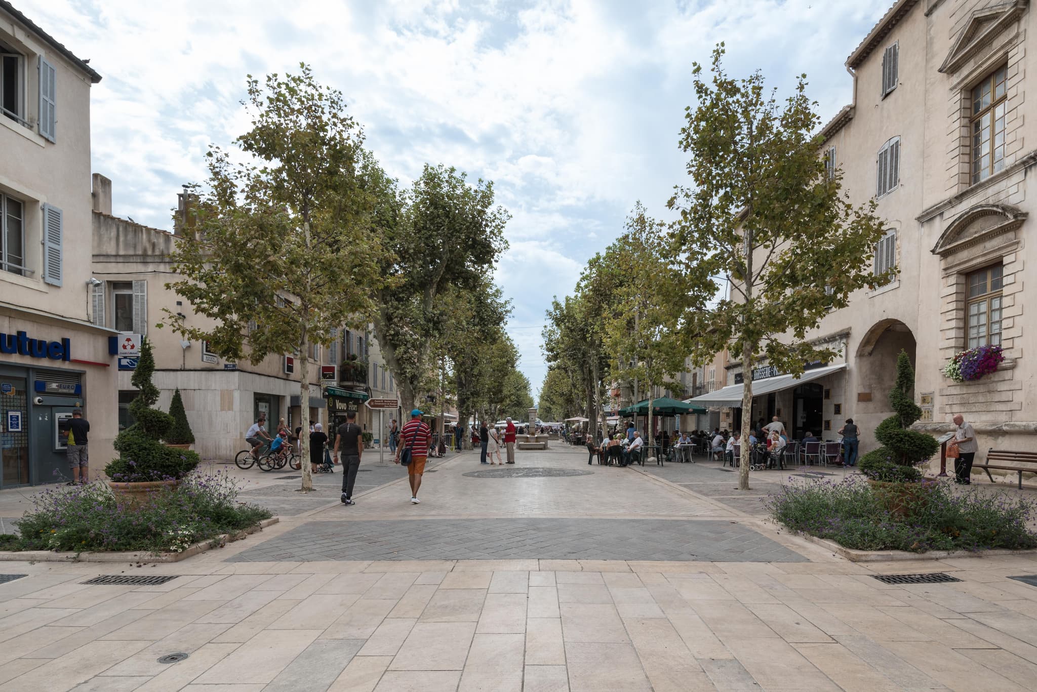 Cours Mirabeau