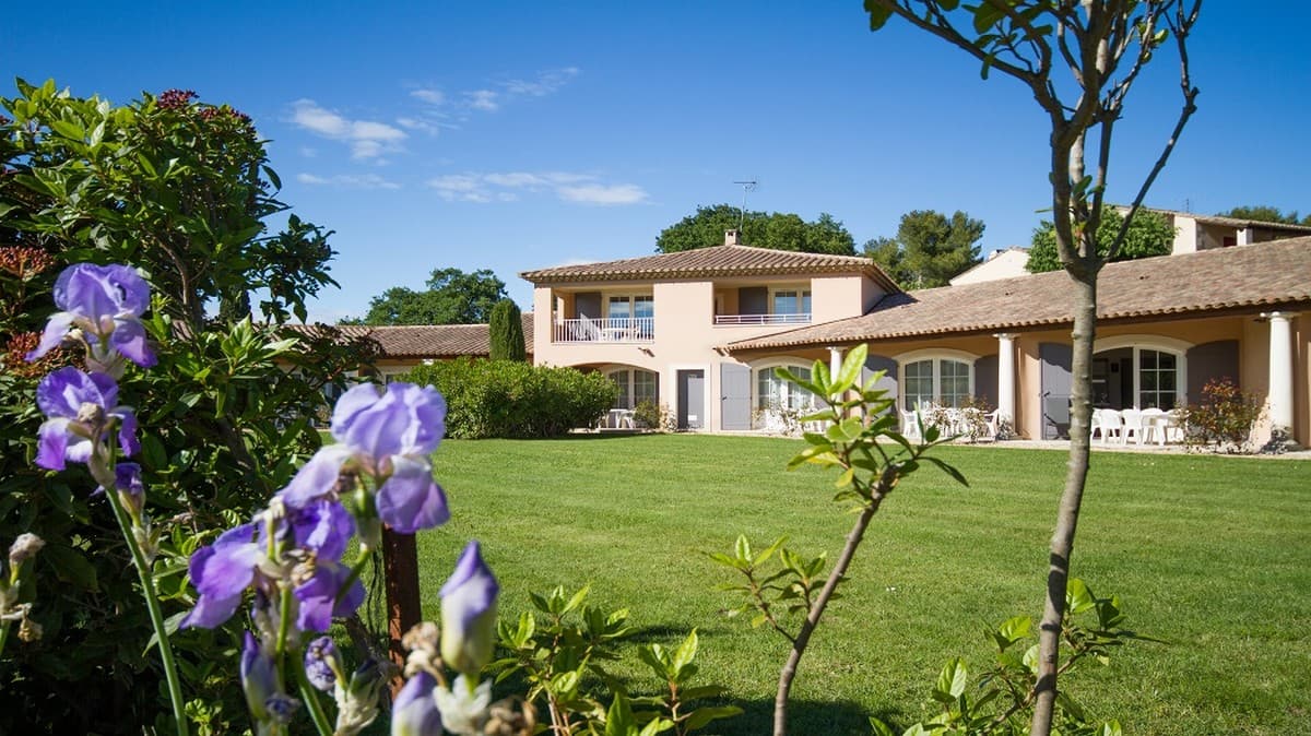 Les Résidences de Métifiot fleurie